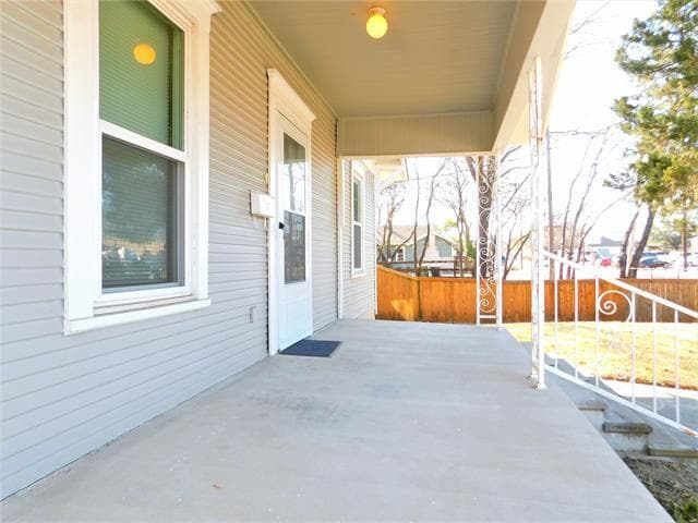 Photo - 808 N Elm St