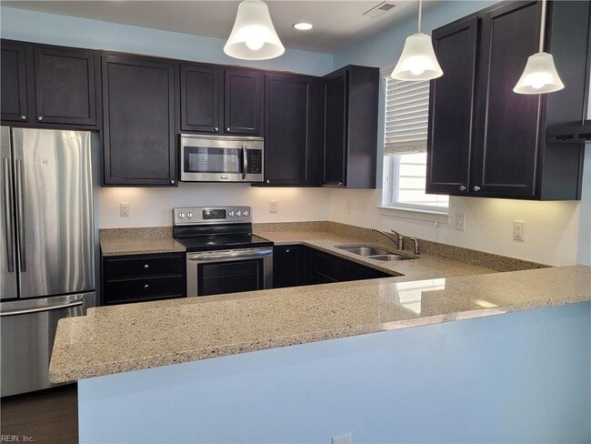 Photo - 4136 Clarendon Wy