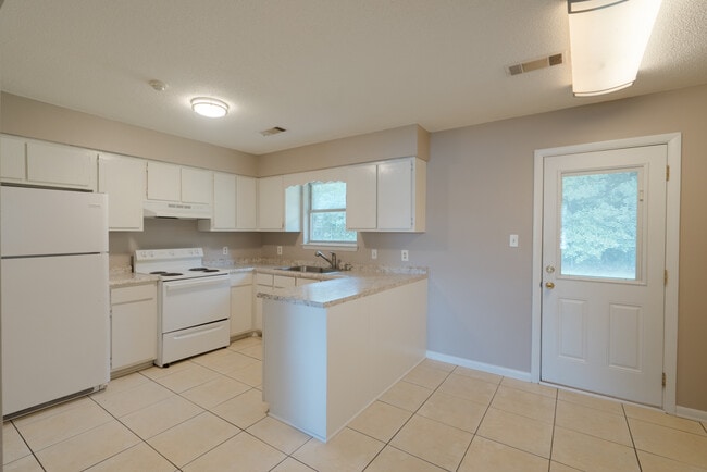 174 Sequoia Cir