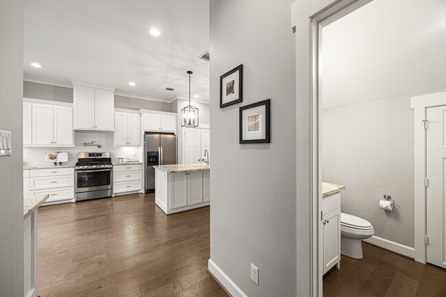 Photo - 2307 Langston St