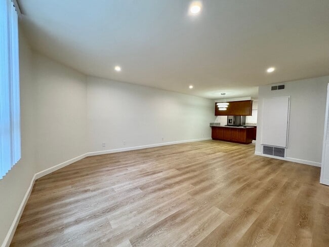 Photo - Stylish 2 bed + 2.5 bath + loft townhome n...