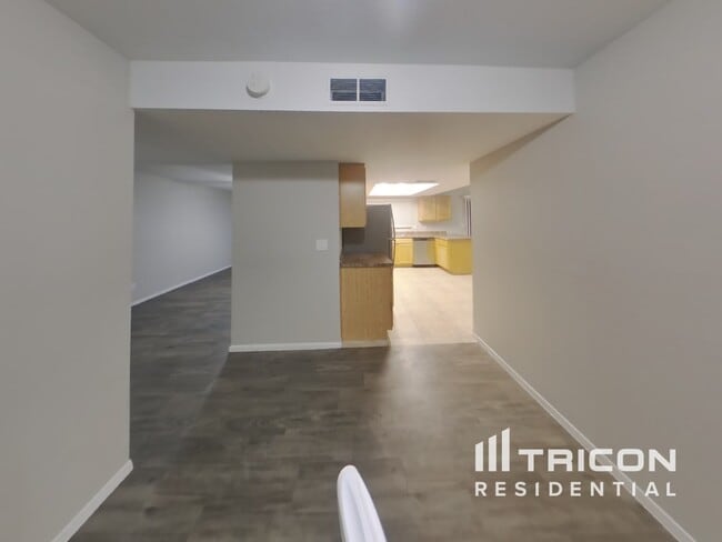 Photo - 4901 W Dahlia Dr