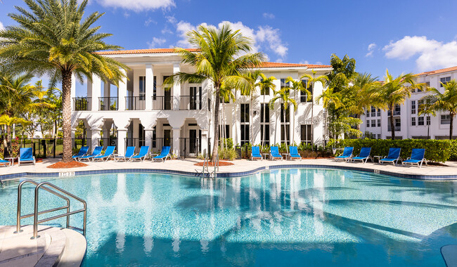 Enjoy a day at our resort-style swimming pool - City Center on 7th Rental
