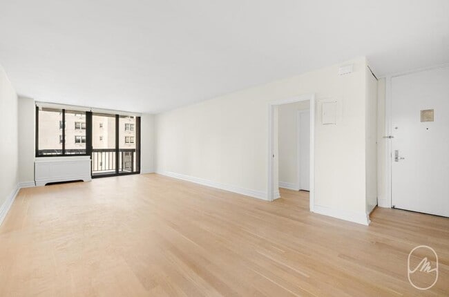 Building Photo - 2 bedroom in New York NY 10023 Unit 27C Rental