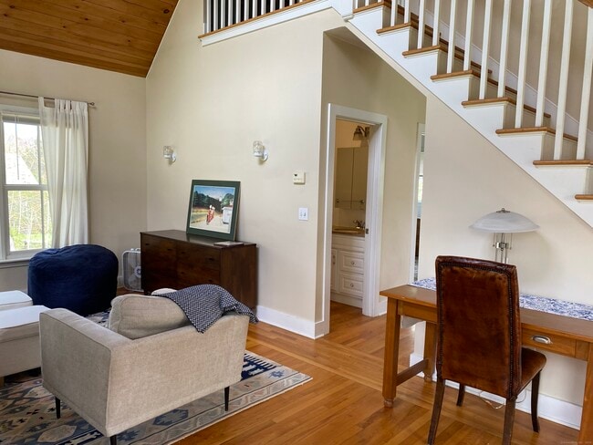 Photo - 33 Copse Rd