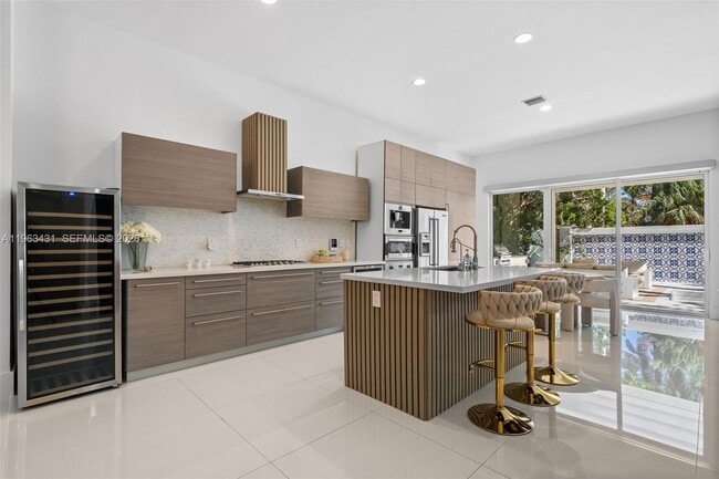 Photo - 18935 Atlantic Blvd