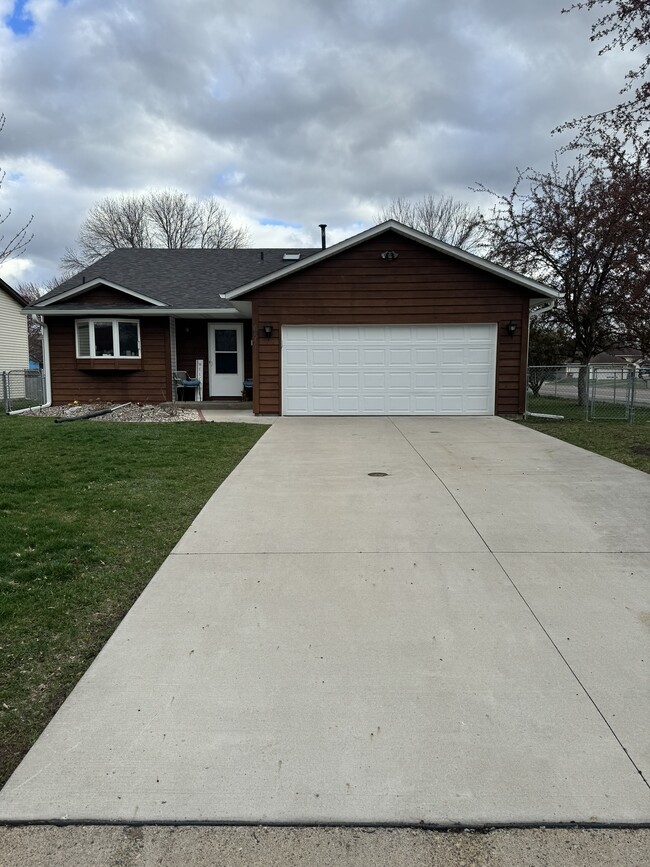 Photo - 6511 Upper 22nd St N