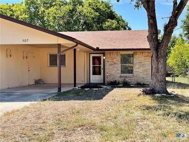 Building Photo - 507 Buttercup Ln Rental