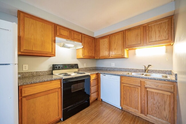 Photo - 511 Elsmere St