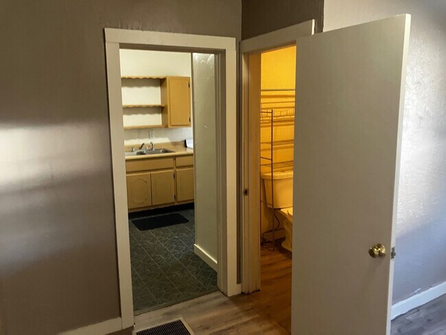 Photo - 3309-3313 Main St Unit 3309 Main St