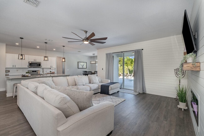 Photo - 620 Cecelia Ave