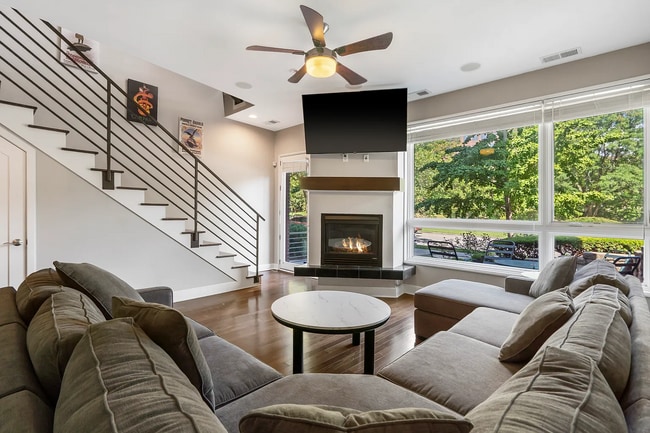 Photo - 4528 Mill Creek Pkwy