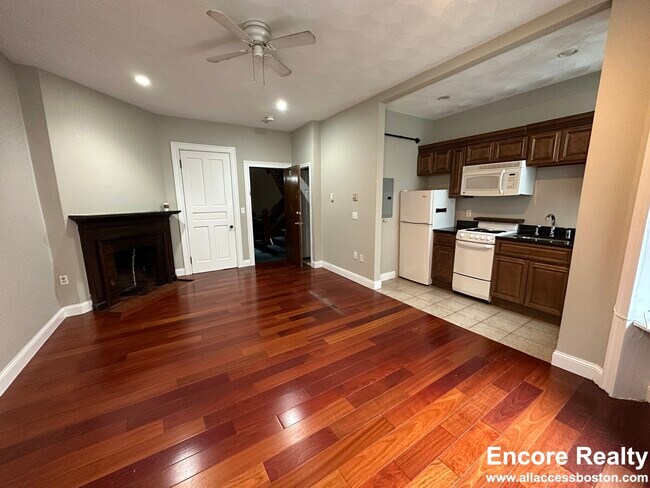 Photo - 252 Newbury St Unit #250-1R