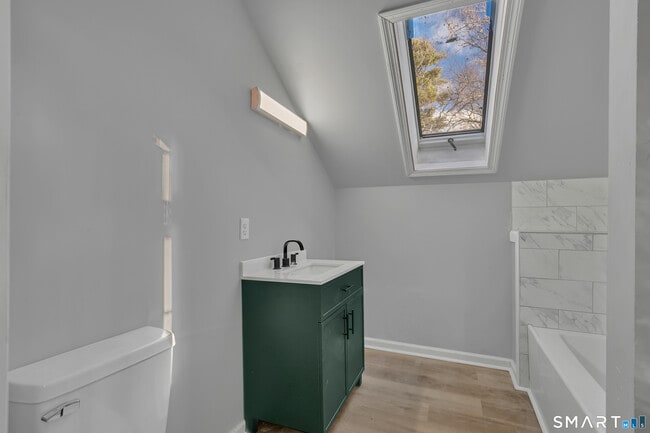 Photo - 196 Hartford Rd Unit A