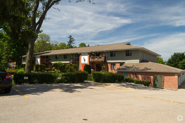 Evergreen Terrace - Evergreen Terrace Apartments