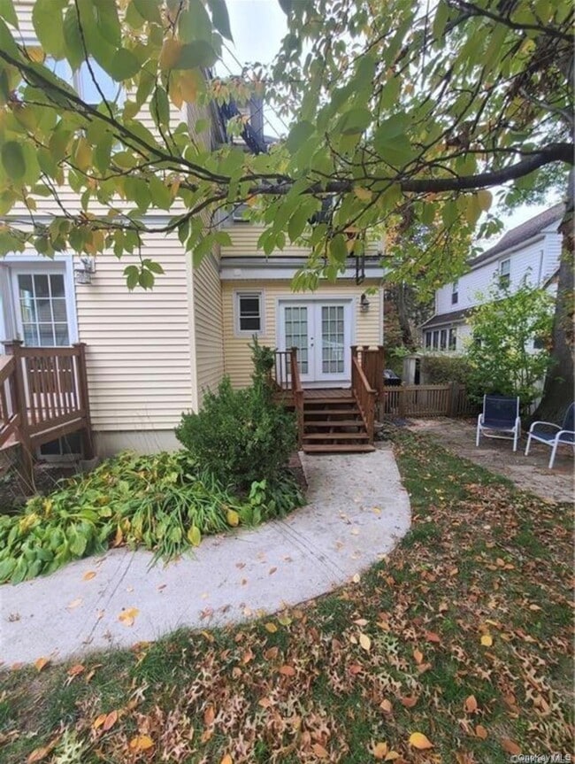 Building Photo - 71 Longview Ave Unit 1