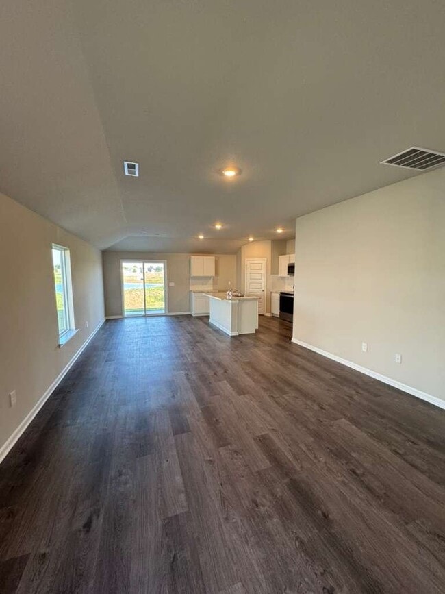 Photo - 613 W Bluebird St