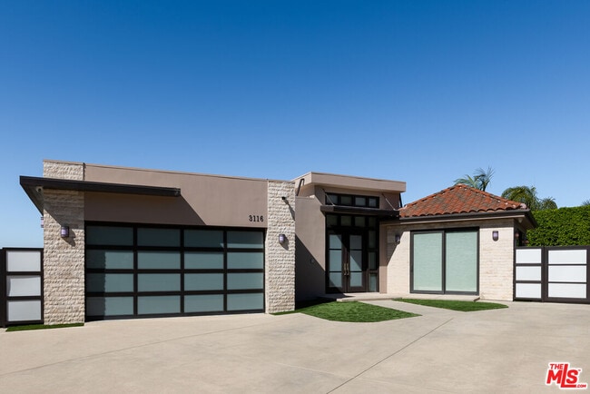 Building Photo - 3116 Elvido Dr