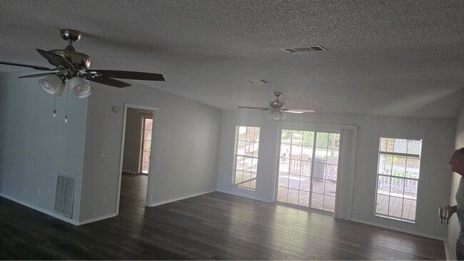 Photo - 6230 Anniedora Ln