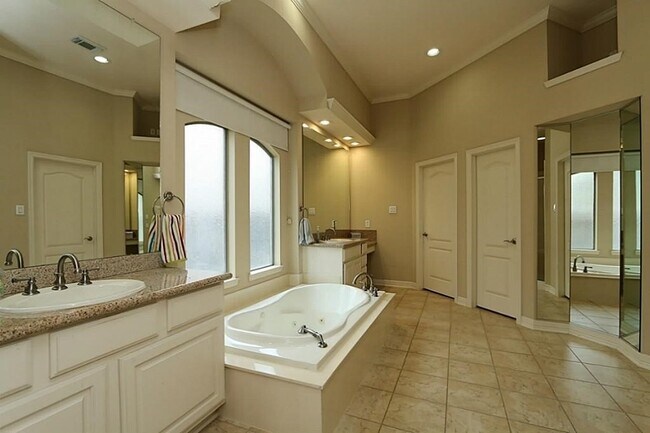 Photo - 7610 Hampton Bay Ln