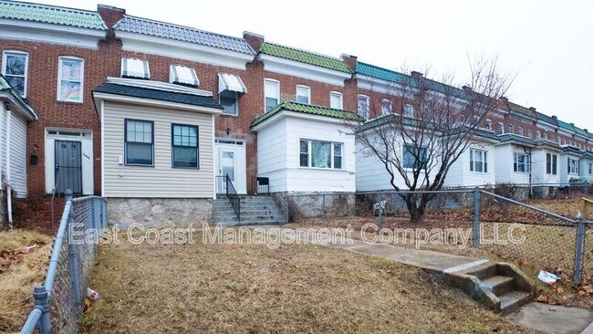 Photo - 2854 Oakley Ave