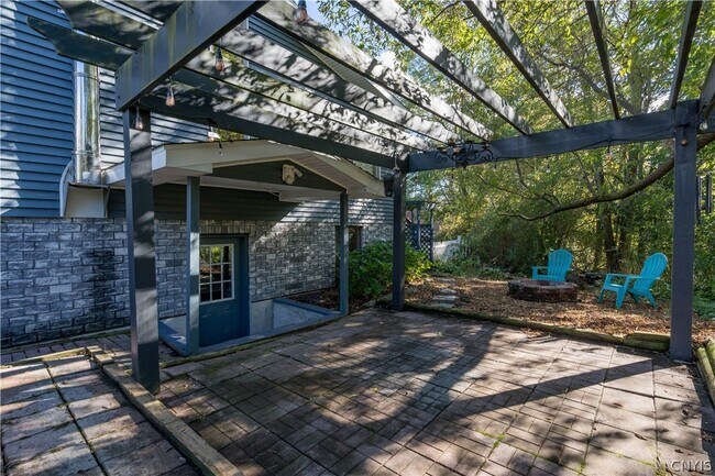 Photo - 209 Washington St