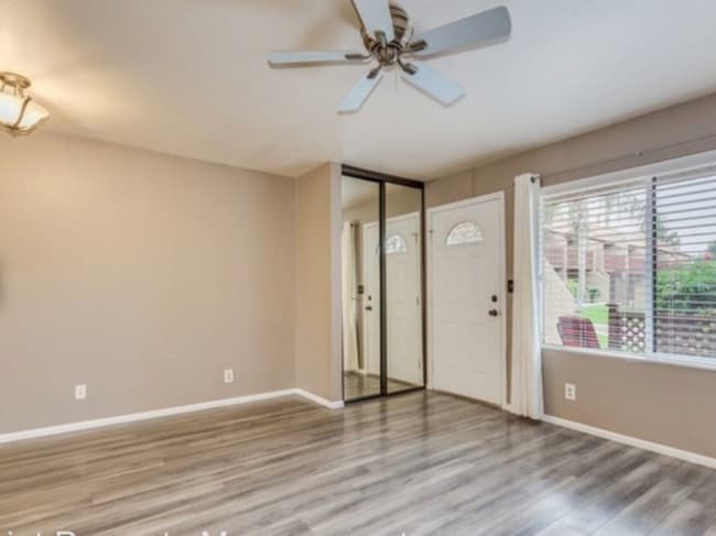Photo - 14203 N 19th Ave Unidad 1053