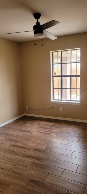 Photo - 1900 Lark Ave