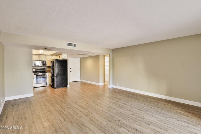 Photo - 7920 E Camelback Rd Unit 102