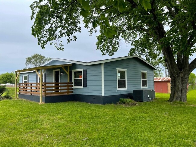 Building Photo - 6085 Adams Flat Rd