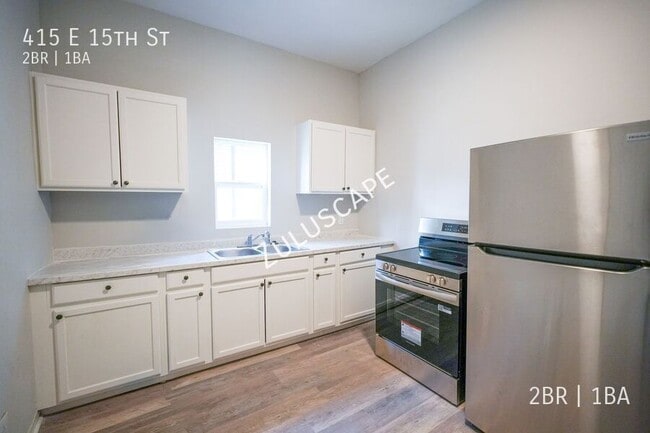 Photo - 415 E 15th St