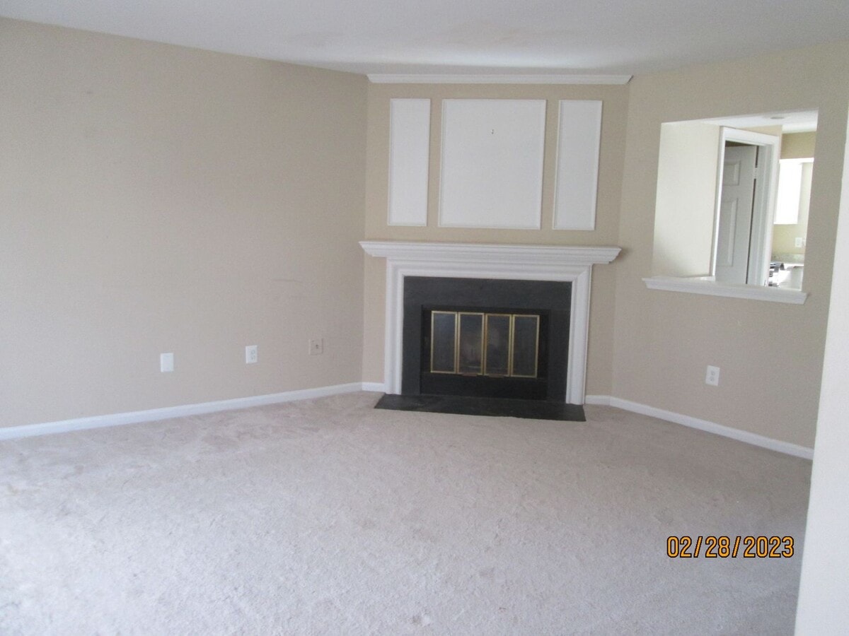 Photo - Perfect location, Spacious House