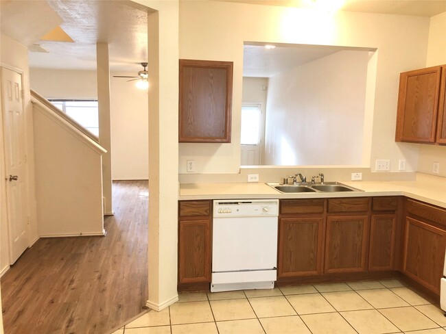 Photo - 2327 Walnut Fair Ln