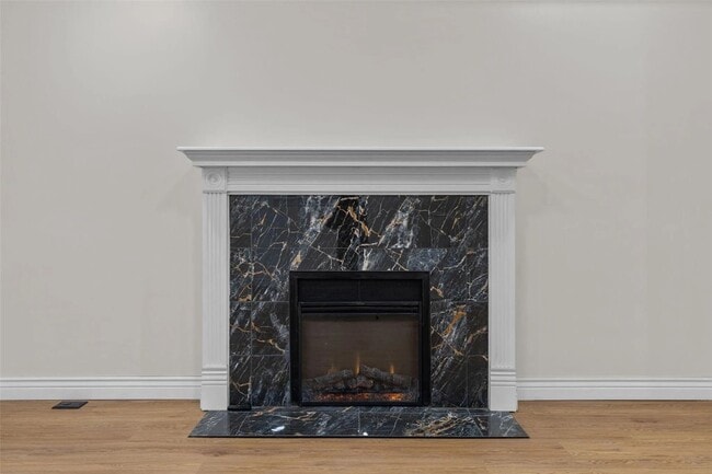 Photo - 5756 De Giverville Ave