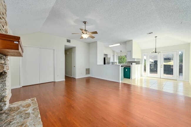 Photo - 2504 Spring Wagon Ln