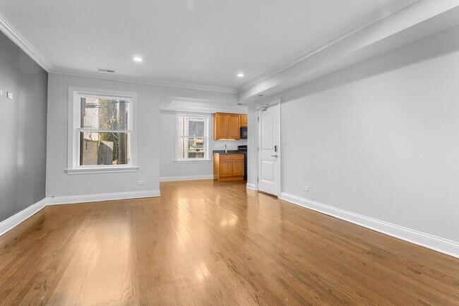 Photo - 7720 N Ashland Ave