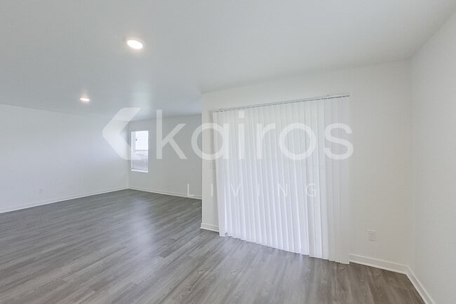 Photo - 133 George Oxford Dr