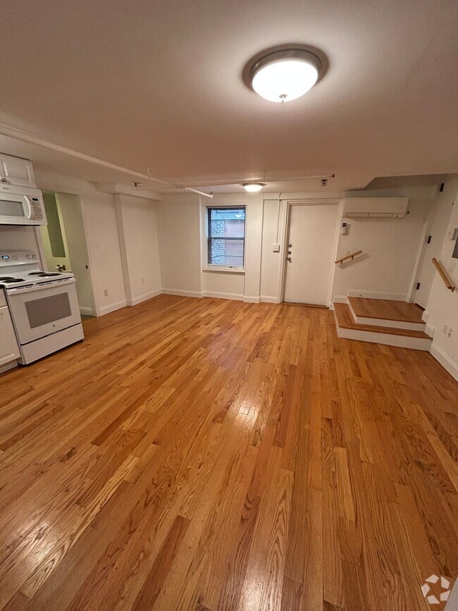 Building Photo - 22 High St Unit 11 Rental