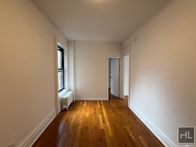 Photo - YORK AVENUE Unit 4C