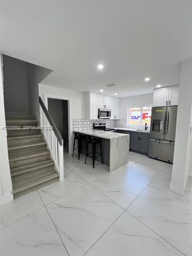 Photo - 3632 SW 112th Ave