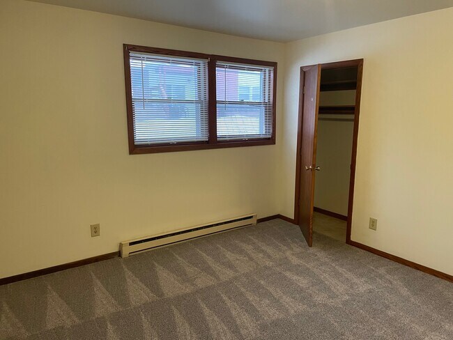 Photo - Douglas Creek Apartments LLC