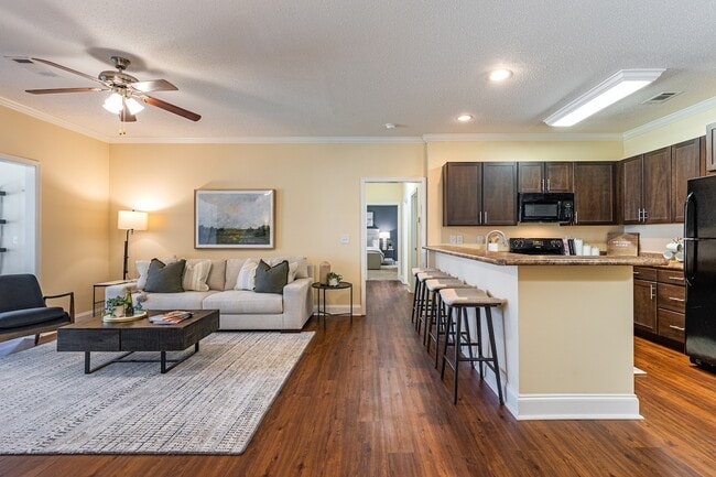 Photo - Hawthorne Crestview