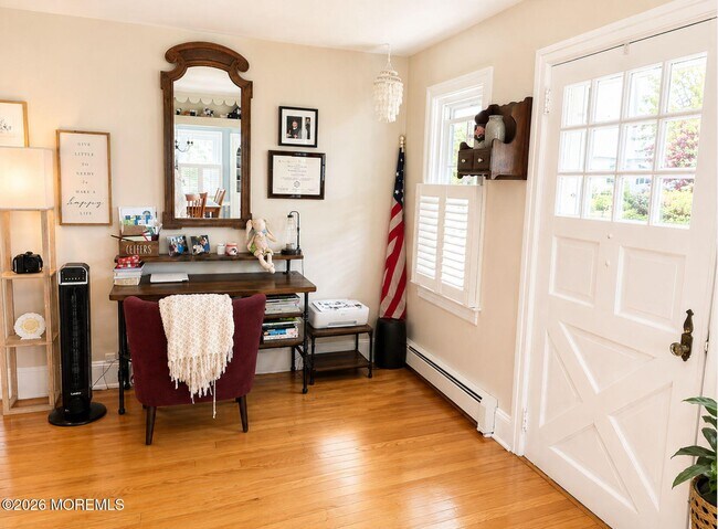 Photo - 17 Walnut Pl