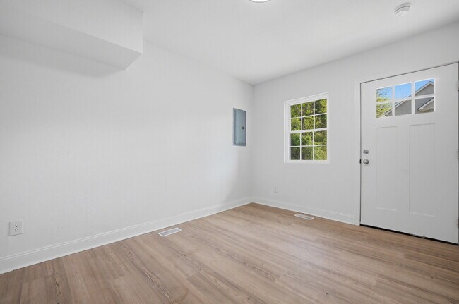 Photo - NEWLY REMODELED 4 BEDROOM COLONIAL HOME FOR RENT IN SUFFOLK!