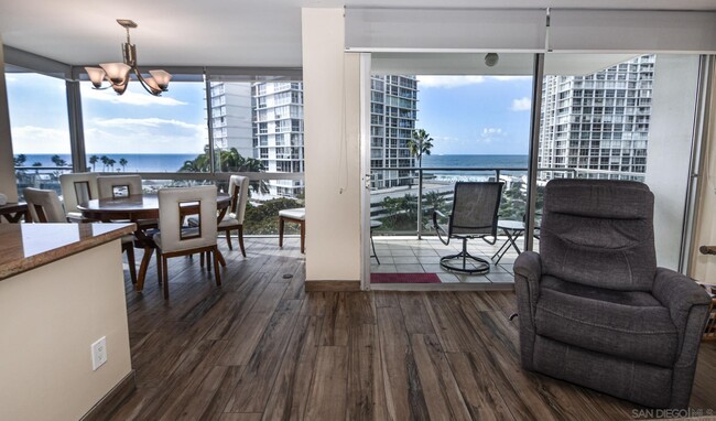 Building Photo - 1770 Avenida del Mundo Unit 410 Rental