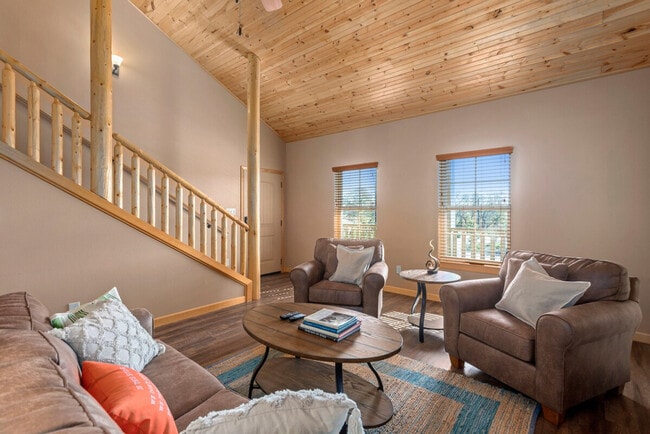 Photo - 1554 Gruene Rd Unit SI ID1385477P