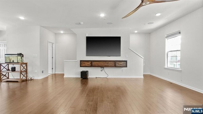 Building Photo - 54 Landmark Ln Unit 54