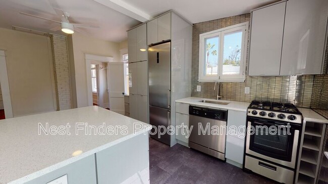 Photo - 11 Hildreth Dr House