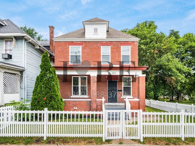 806 Sullivant Ave