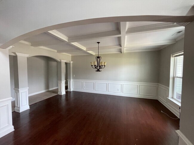 Photo - 96 Castlebay Dr